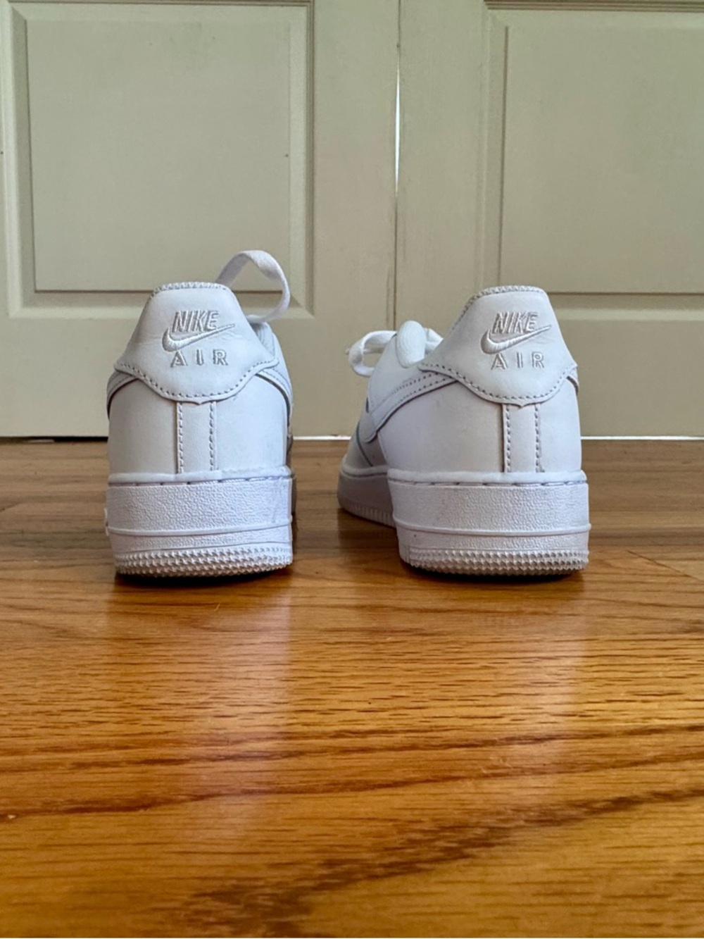 Nike - Picture 6 of 10